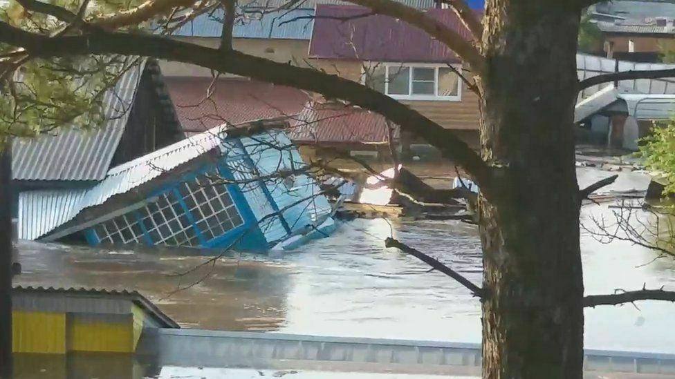 Цинизм и безразличие: жертвы иркутского наводнения обвиняют в своих бедах чиновников