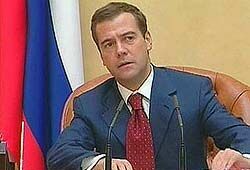 Медведев: Напряженность в отношениях с Украиной зашкаливает