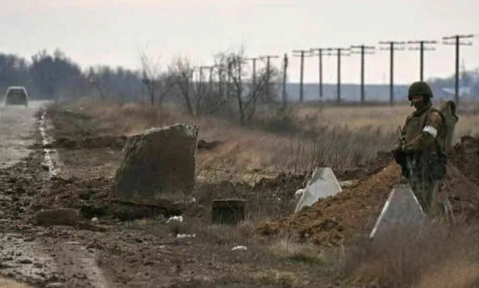 Украинские военные обстреляли позиции российских пограничников в Курской области