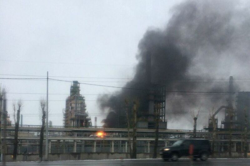 При пожаре на НПЗ в Ярославле погиб рабочий