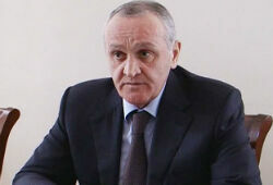 Премьер Абхазии опроверг сообщение об отставке президента Анкваба