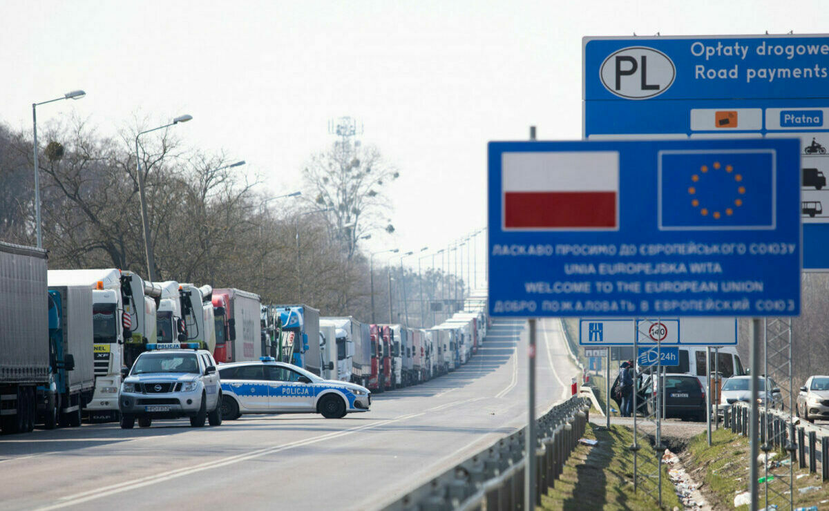 Польша поддержит Прибалтику в запрете въезда для граждан России