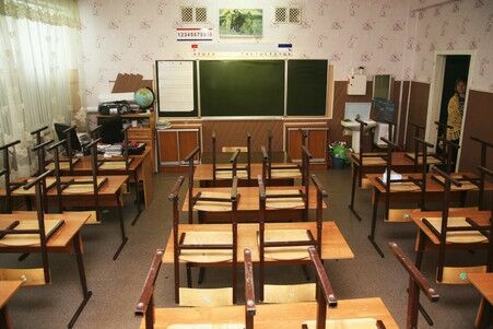 В Иркутске закрыли школу, в которой отравились дети