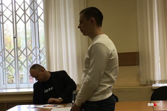 Пермского экс-полицейского осудили за удар подростка ногой в лицо