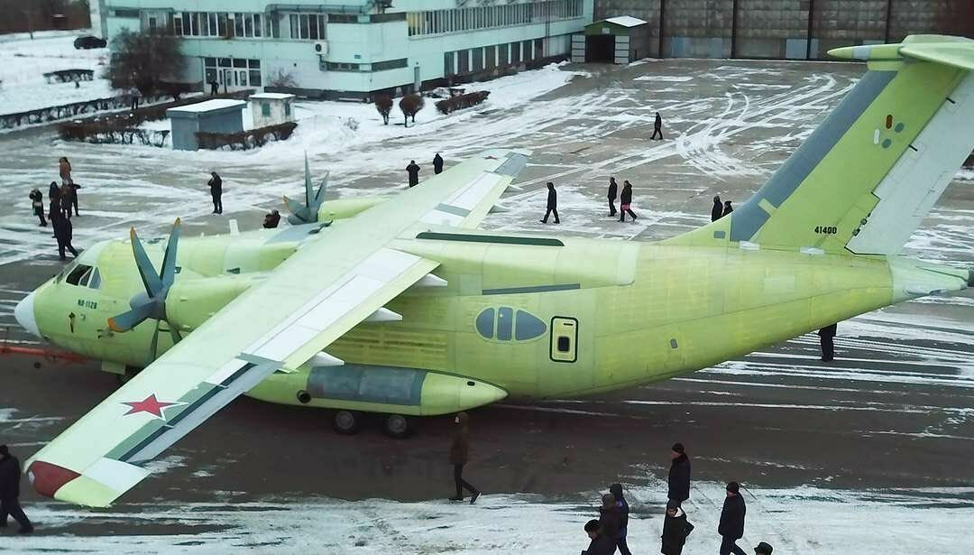 Новейший военный транспортник Ил-112В поднялся в небо(ВИДЕО)