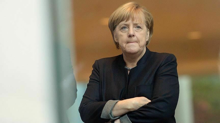Ангела Меркель допустила закупку Германией вакцины "Спутник V"