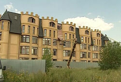 Власти Подмосковья намерены снести 400 незаконных многоквартирных домов