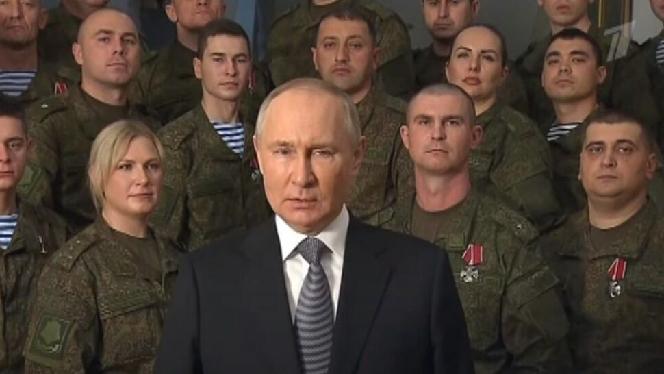 Владимир Путин выступил с новогодним обращением к гражданам
