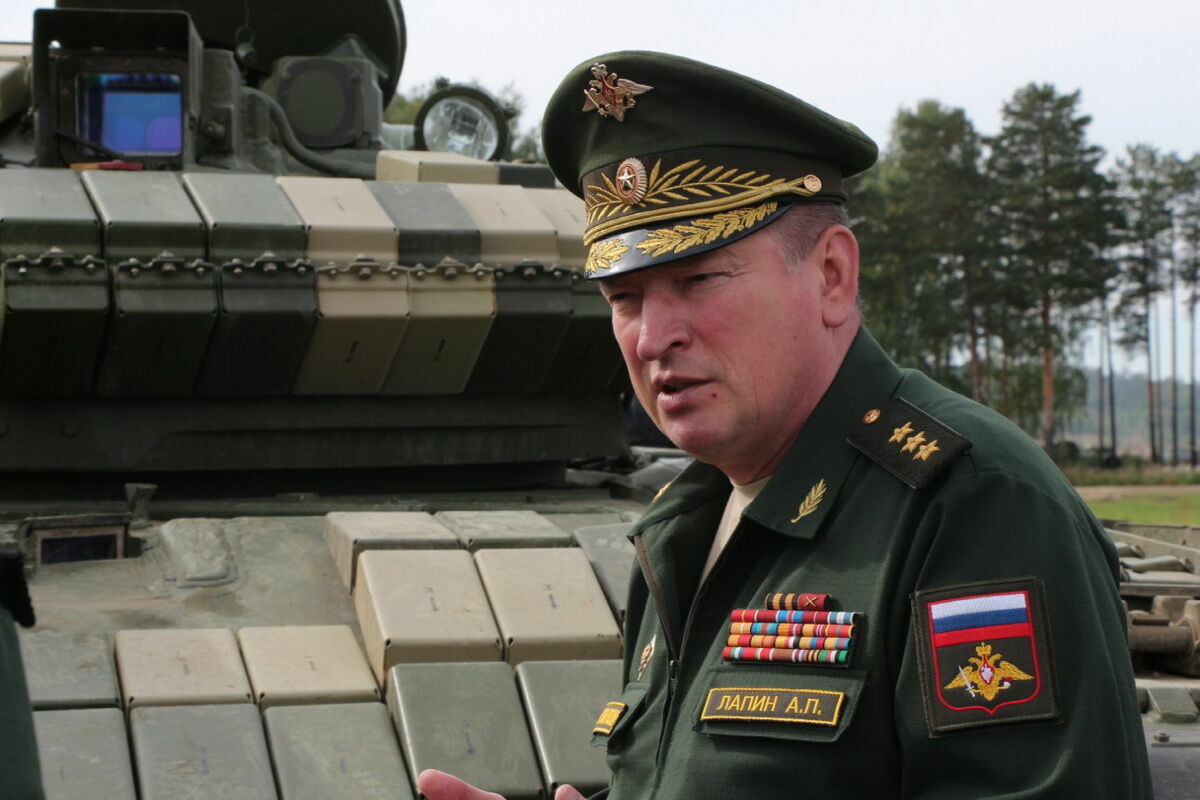 Командующего ЦВО Александра Лапина временно сменит генерал-лейтенант Андрей Мордвичев