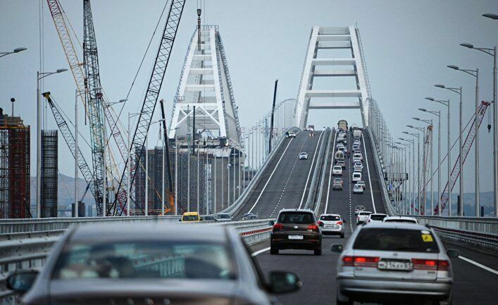 Крымский мост за 3 месяца побил годовой рекорд паромной переправы