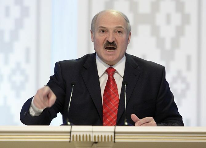 Лукашенко обвинил Москву в оказании давления на его страну