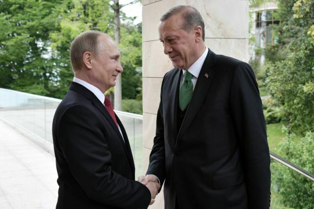 Путин и Эрдоган проведут экстренную встречу в Сочи