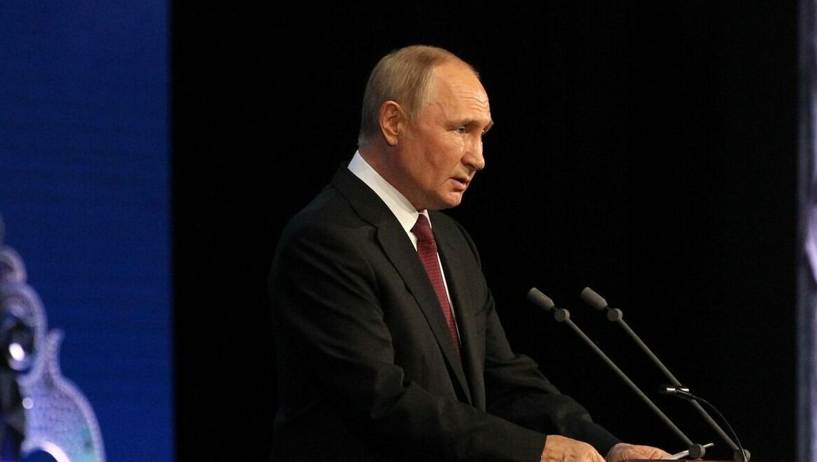Путин заявил, что прошедший год был полезен российской экономике