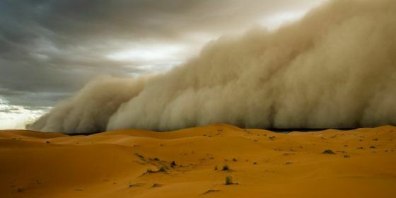Мощная песчаная буря накрыла территорию Узбекистана