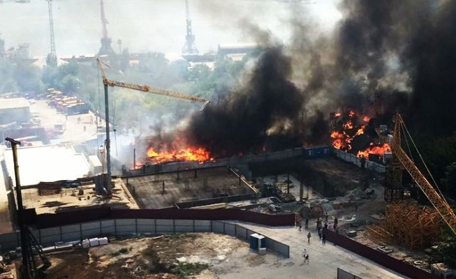 В центре Ростова полыхал крупнейший в истории города пожар