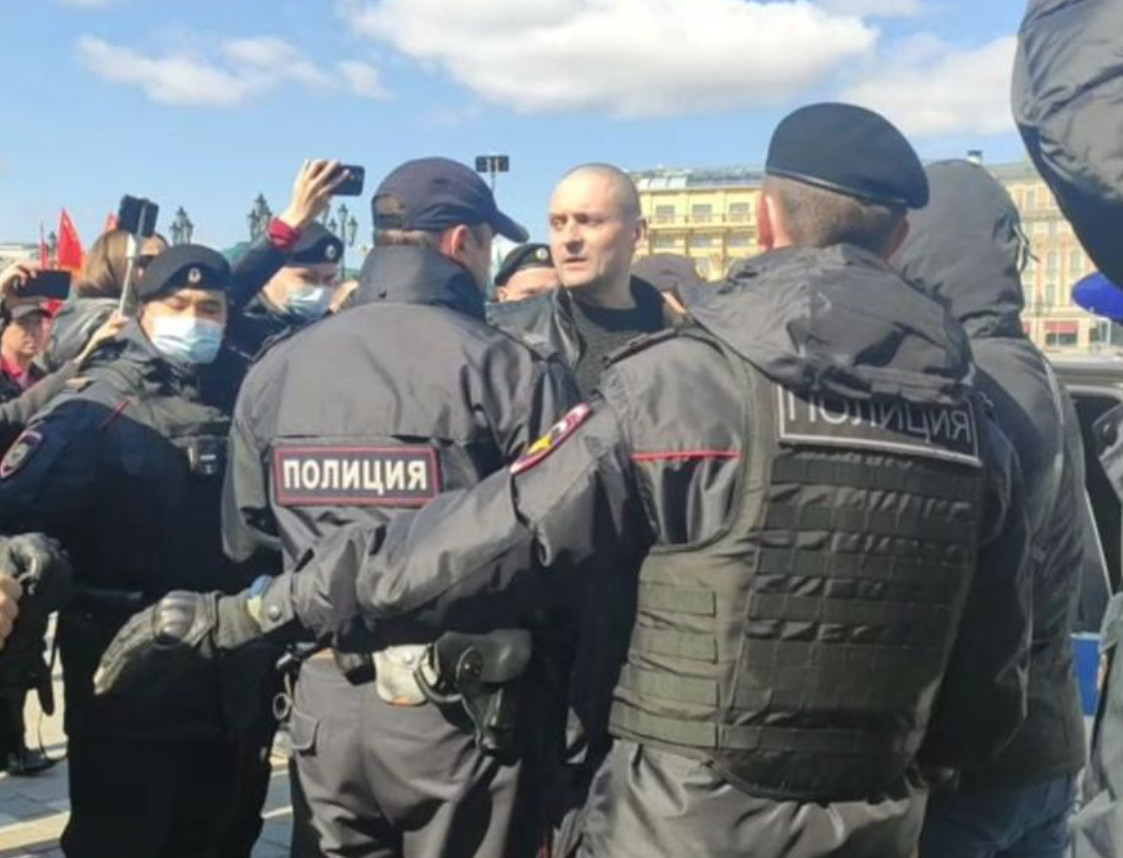 В Москве на первомайской акции задержали Сергея Удальцова