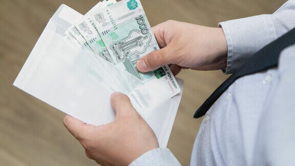 В Хабаровском крае предприниматель обманом завладел суммой в 84 млн рублей