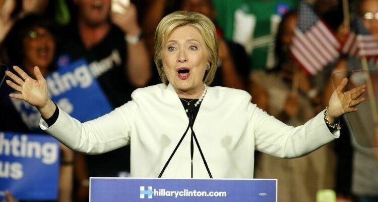 Клинтон выиграла демократические праймериз в четырех штатах из пяти