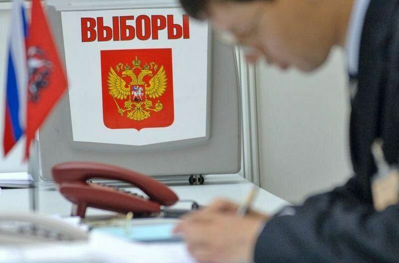 Кремль поручил регионам одновременно вывесить билборды о выборах президента