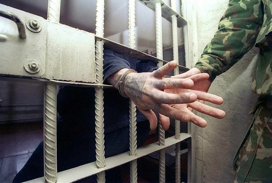 Алтайские полицейские отправились в колонию за пытки  над задержанными