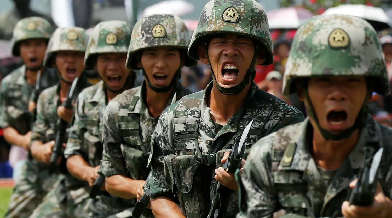 Американский эсминец у берегов Тайваня поднял Китайскую армию по боевой тревоге