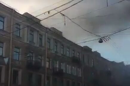 В Санкт-Петербурге горит универмаг «Пассаж» на Невском проспекте