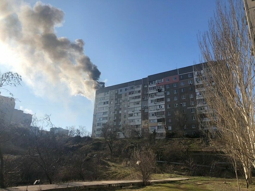 В Крыму на крыше девятиэтажки взорвались газовые баллоны. ВИДЕО