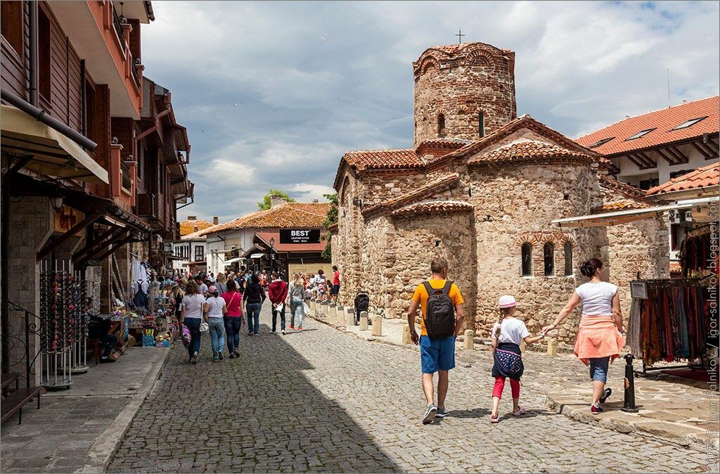 Болгария открыла границы для туристов с 1 мая