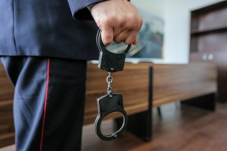 Офицер полиции из ОВД Лефортово обвиняется в краже 7 млн рублей