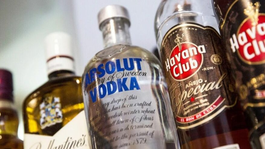 Pernod Ricard прекратил поставки в Россию с конца апреля