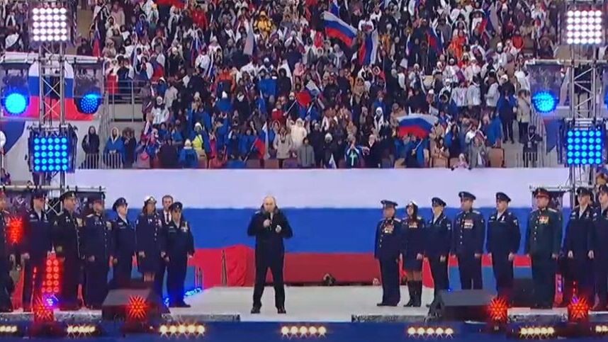 Путин выступил на митинге накануне 23 февраля