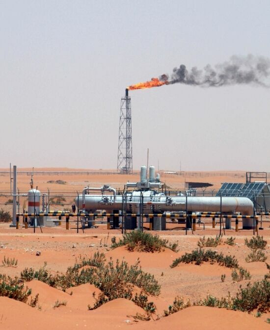Саудовская Аравия подняла цены на нефть для США и снизила для Европы
