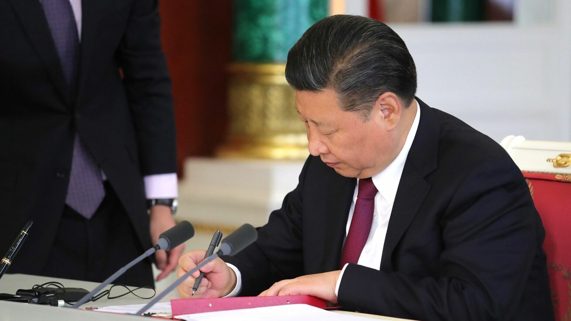 Глава КНР предложил выход из украинского кризиса