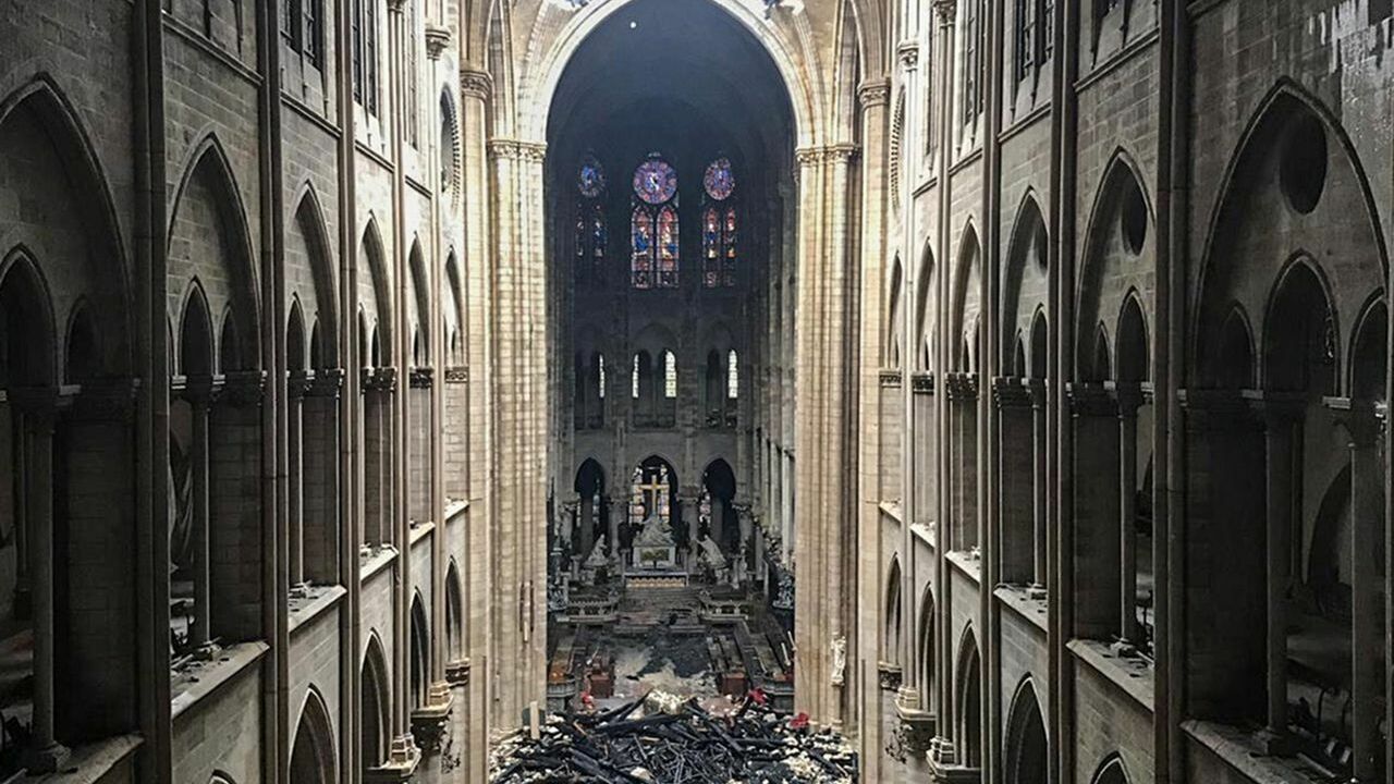 В 2024 году Франция откроет Нотр-Дам, а пока мастера строят новый шпиль для собора