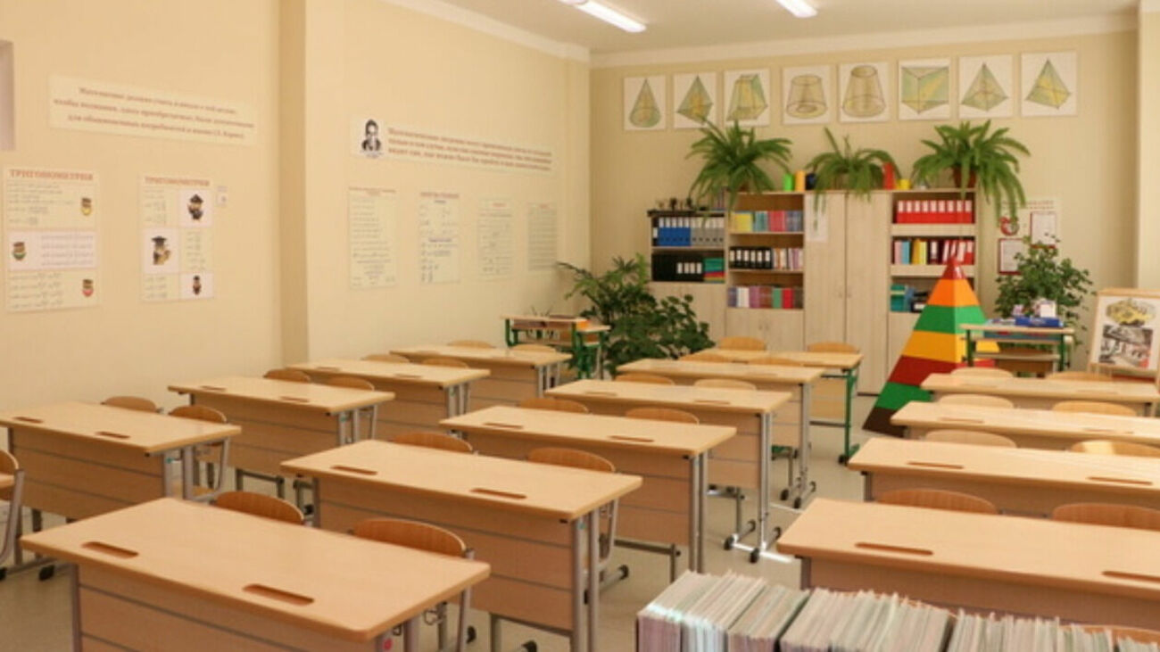 В Красноярске из-за угрозы взрыва эвакуированы ученики и преподаватели лицея