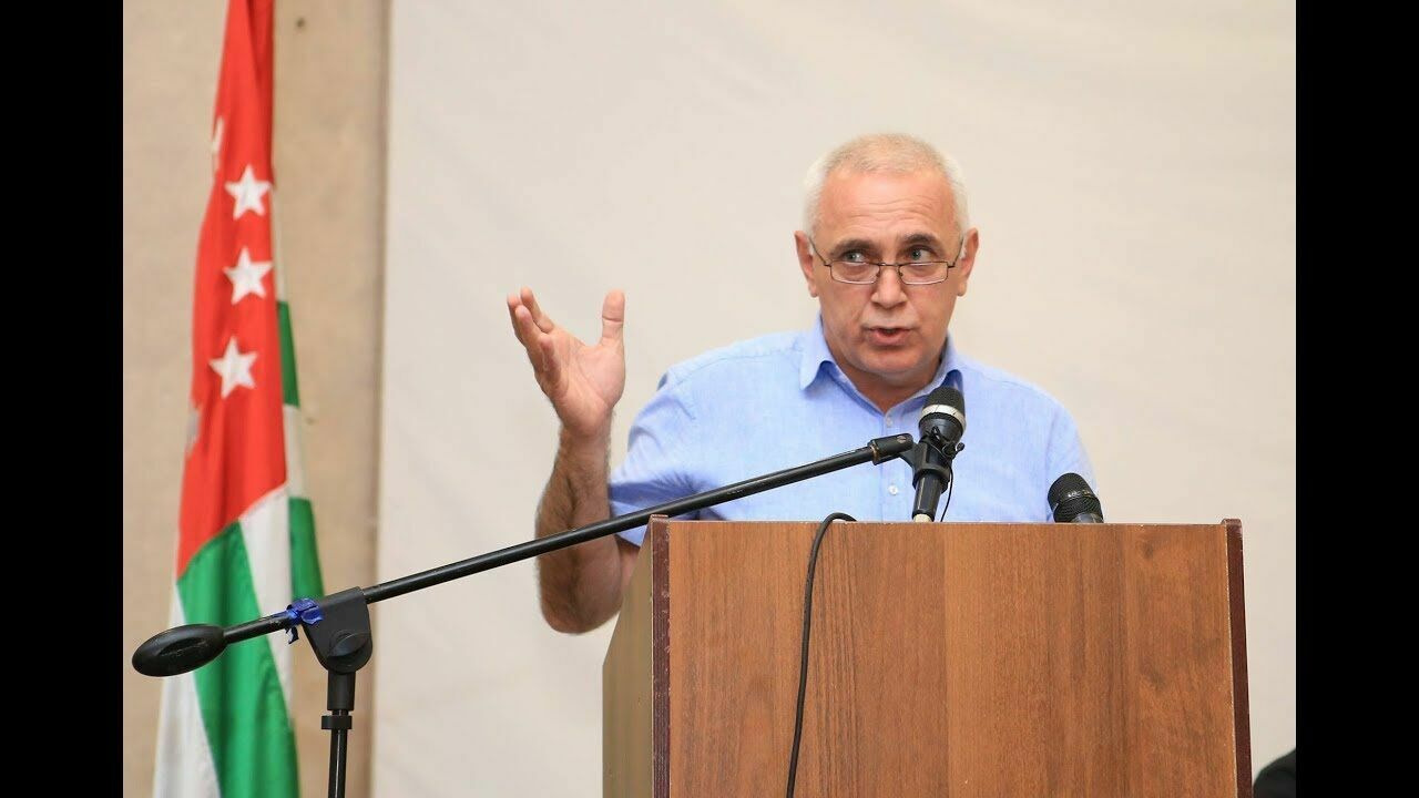 Квициния будет оспаривать итоги выборов президента Абхазии