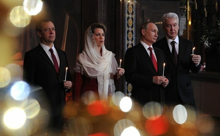 Путин поздравил православных россиян с праздником Пасхи