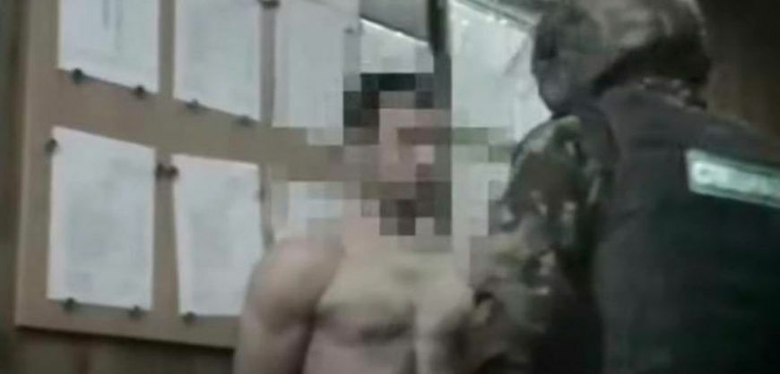 Кадр из видео о пытках в российских тюрьмах