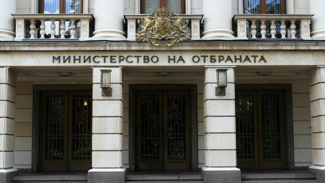 Болгария объявила, что передаст Киеву стрелковое оружие и боеприпасы