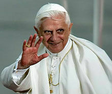 Папа Римский освоил SMS