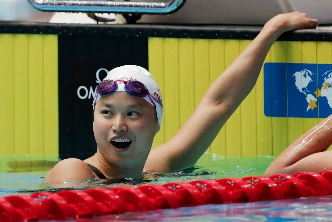 Канадка Маргарет Макнил завоевала золото в плавании на дистанции 100 м баттерфляем