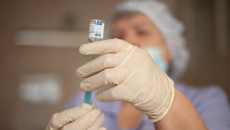 Правительство выплатит 100 млн рублей сделавшим прививки от коронавируса