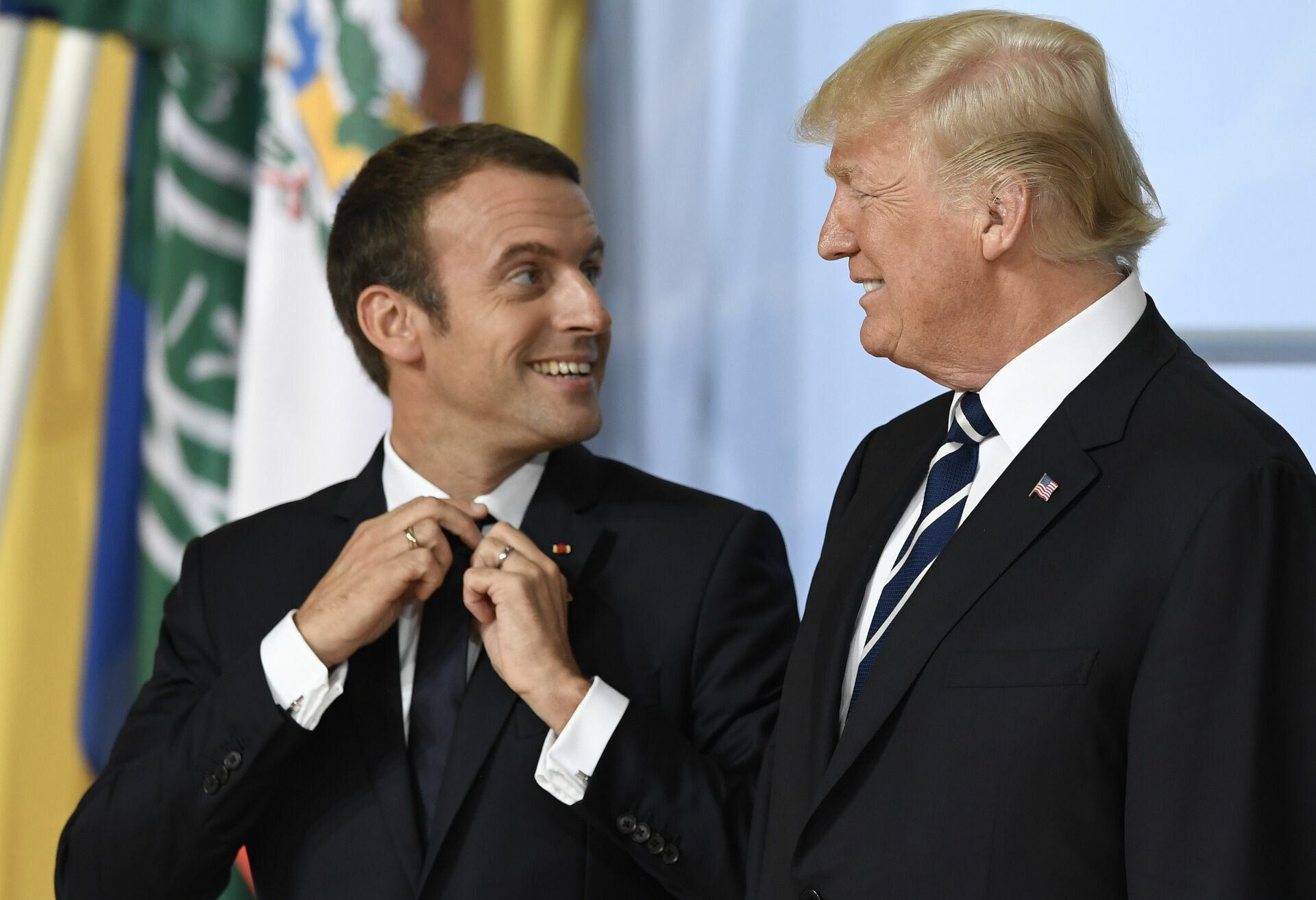 Трамп предлагал Макрону «выгодную торговую сделку» за выход Франции из ЕС