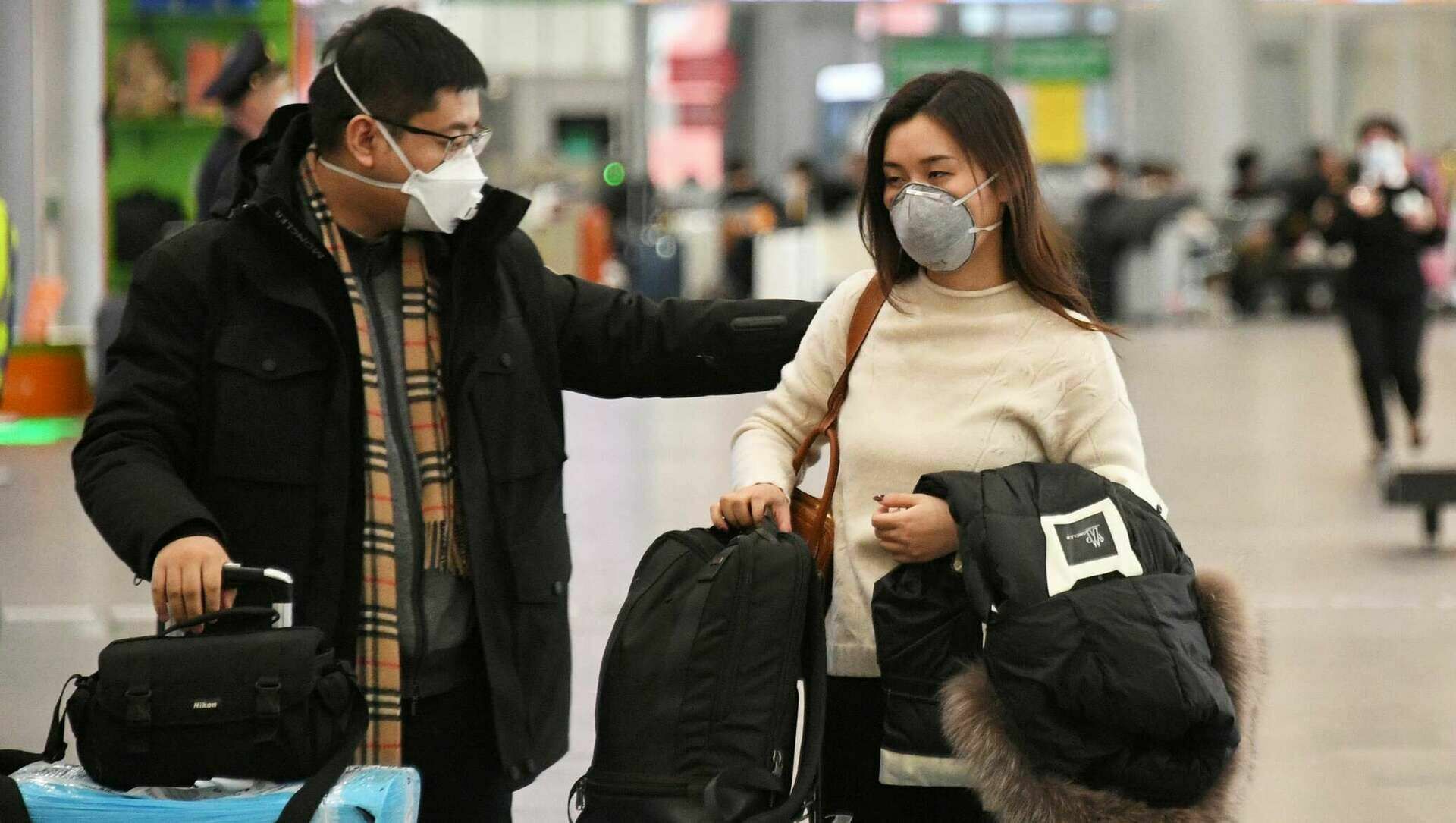 Kyodo News: Япония просит иностранных туристов надеть защитные маски