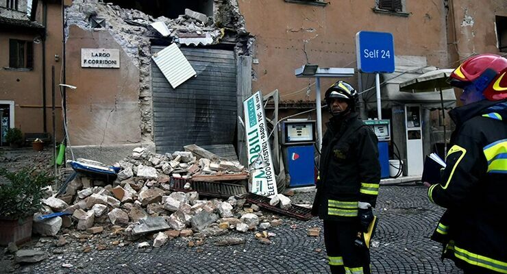 Землетрясение в Италии оставило без крова тысячи людей