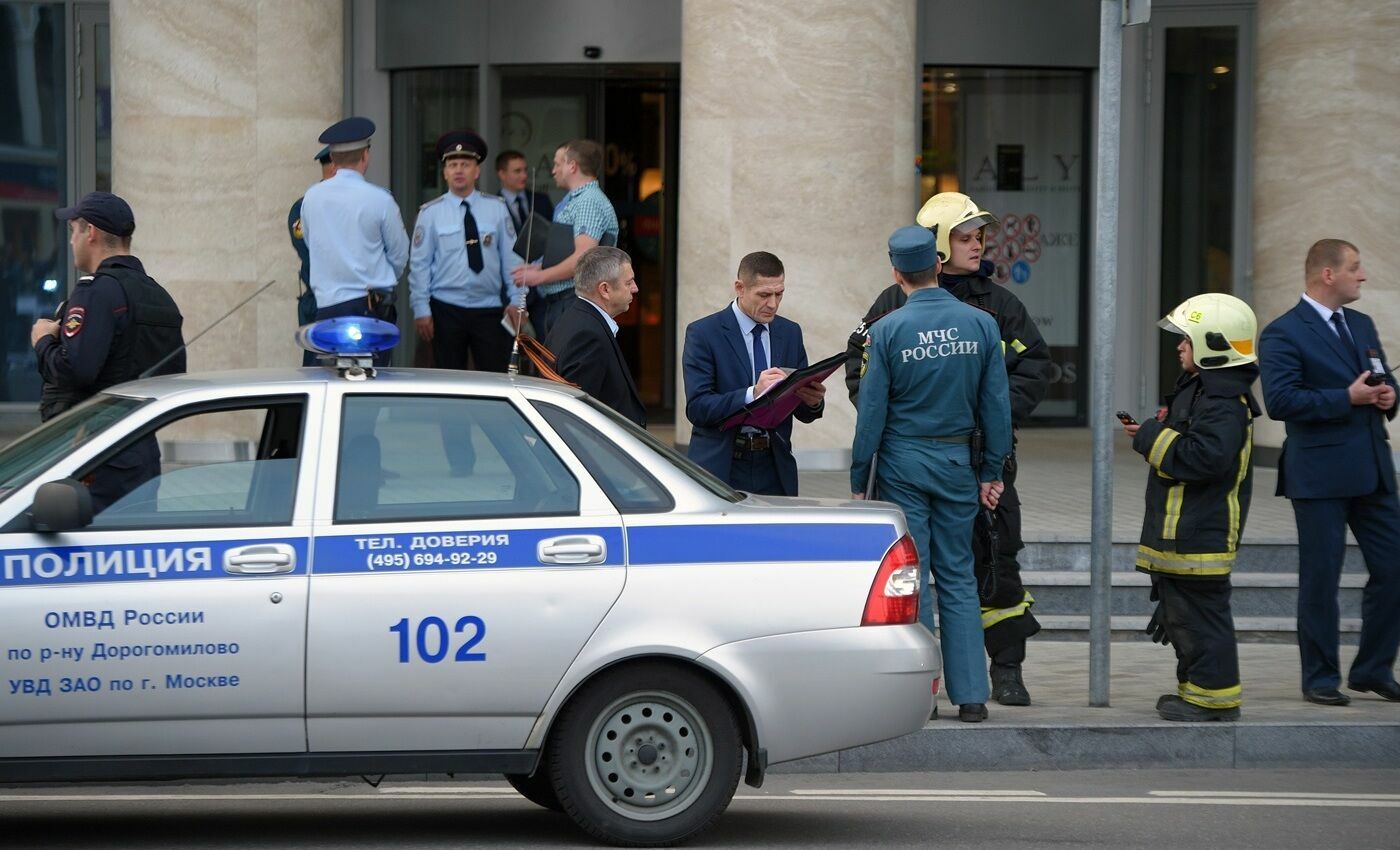 В Москве из-за звонков о бомбах эвакуированы несколько районных управ