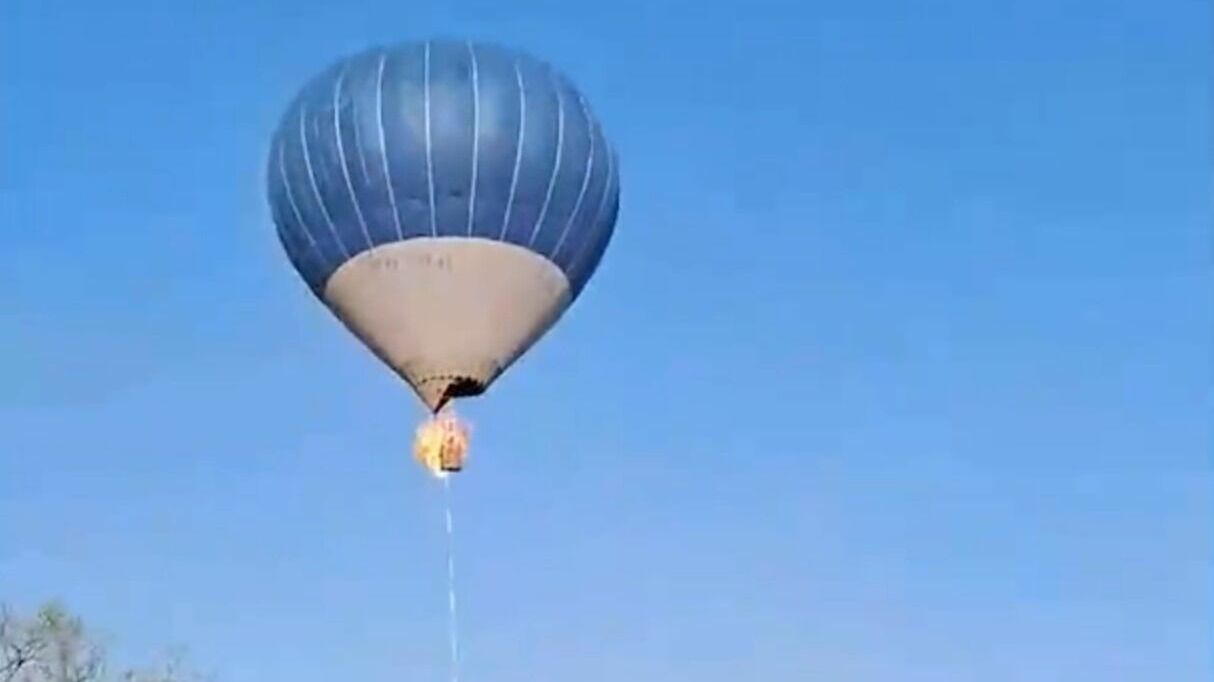 В Мексике два человека сгорели заживо во время полета на воздушном шаре (ВИДЕО)