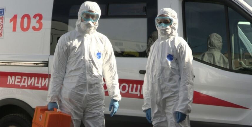 Эпидемиолог заявил о второй волне пандемии в середине осени