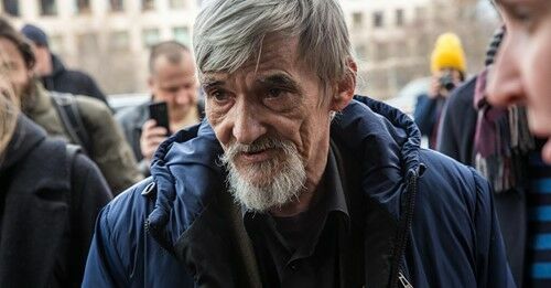 "Палачи оживились":  историка Дмитриева решили уморить в заключении