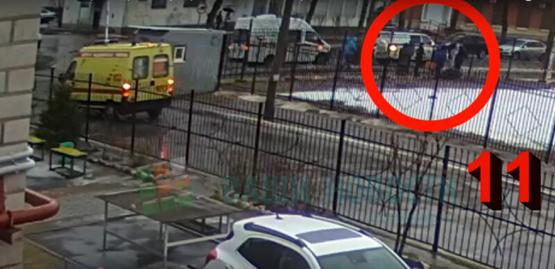 В Великом Новгороде мужчина умирал у стен больницы несколько часов (Видео)